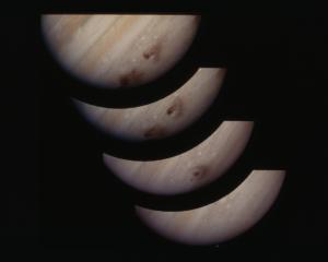 02 Jupiter-Comet PSL9G impact evolution.jpg