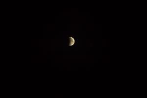 Lunar-eclips-21.01.2018-7h-27-f135-A4-ISO100-Texp-0.033s ok.jpg