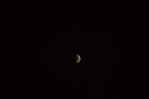 Lunar-eclips-21.01.2018-7h-37-f135-A4-ISO100-Texp-0.033s ok.jpg