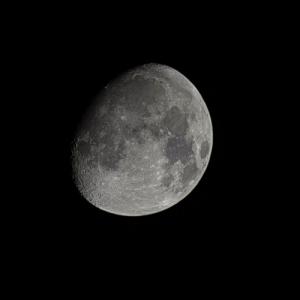 Moon_06_02_20_41x_paraq_75%.jpg