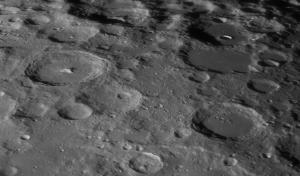 Moon_200002_R_040420 Moretus fin.jpg