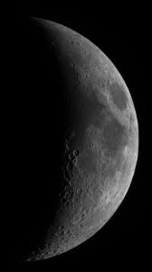 Moon_201805_IR_060522_fin-web.jpg