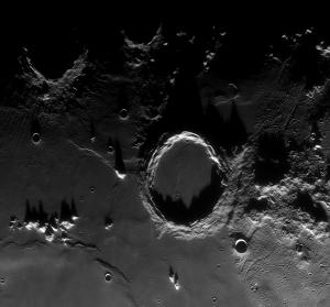 Moon_20191021_Archimedes_rot.jpg