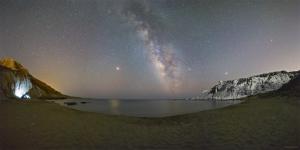 NightBeach_Panorama 25per web.jpg