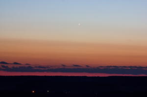 Venus-and-Mercury-22.05.2020-22h-50m-universar-f=-135-mm-ISO-800--A-1--11-Texp.-1,6-s.png