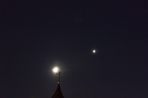 Venus-and-pleyads-and-moon-28.03..2020.gif